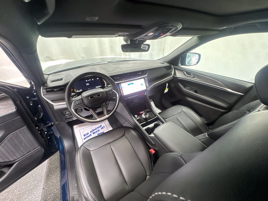 2027 Jeep Grand Cherokee Limited