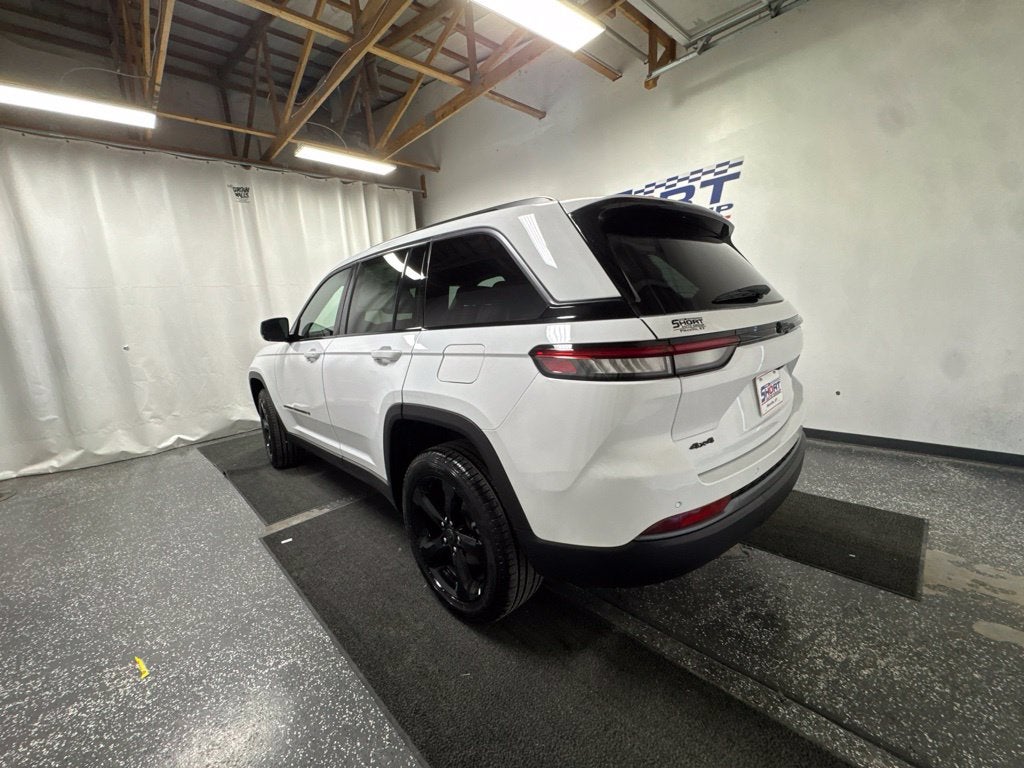 2027 Jeep Grand Cherokee Limited