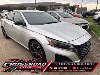 2024 Nissan Altima SR FWD