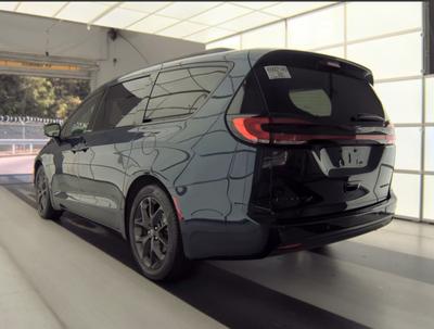 2025 Chrysler Pacifica Limited