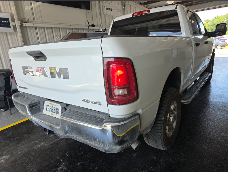 2025 RAM 2500 Big Horn Crew Cab 4x4 6'4' Box