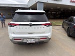 2025 Nissan Pathfinder Platinum FWD