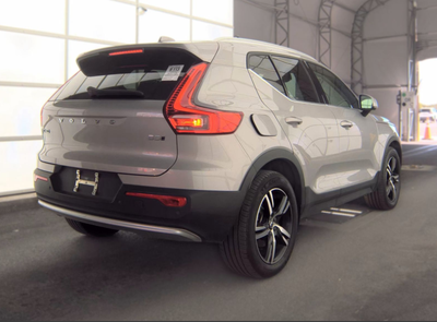 2023 Volvo XC40 B5 Plus Bright Theme