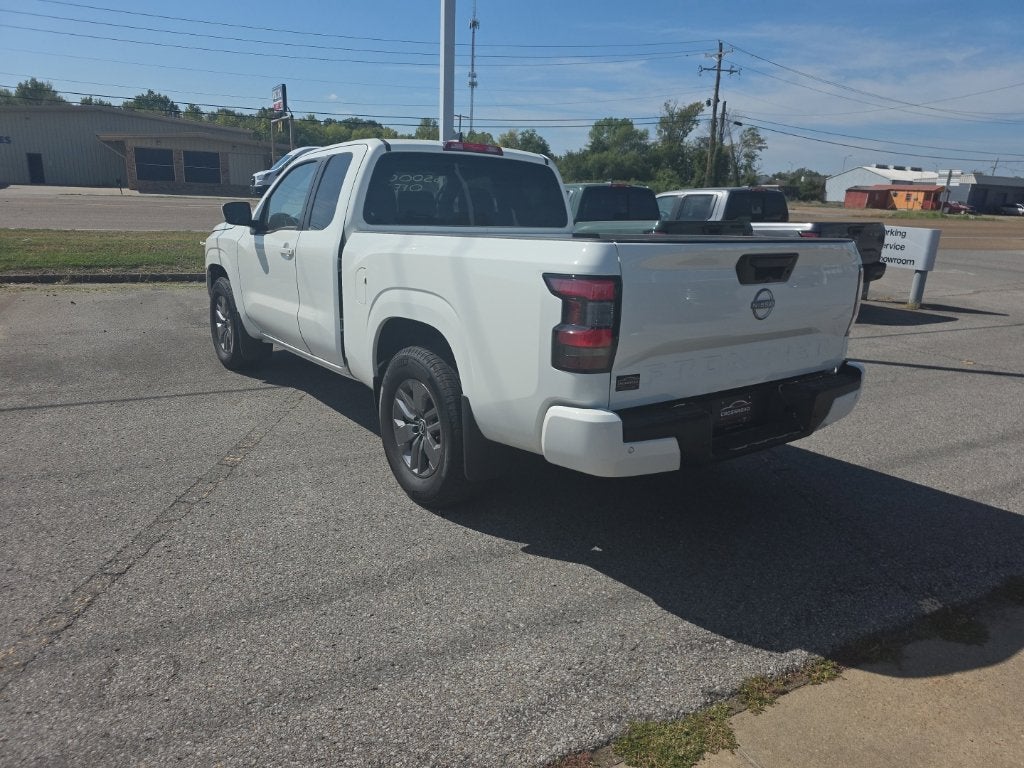 2025 Nissan Frontier King Cab® SV