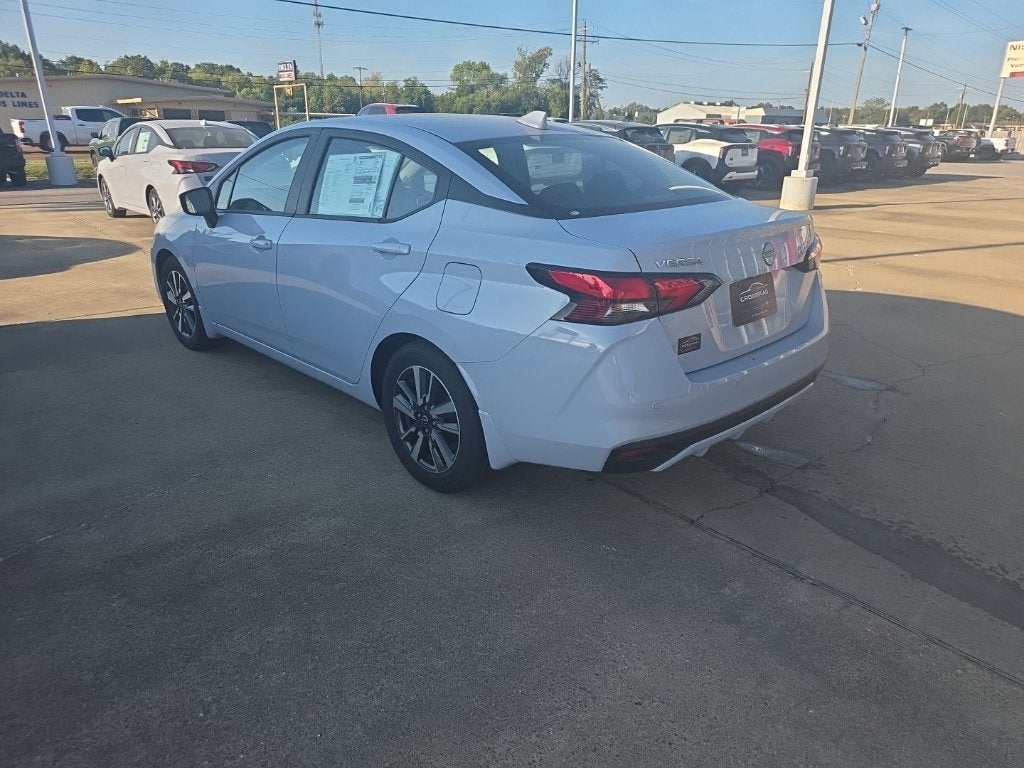 2025 Nissan Versa SV